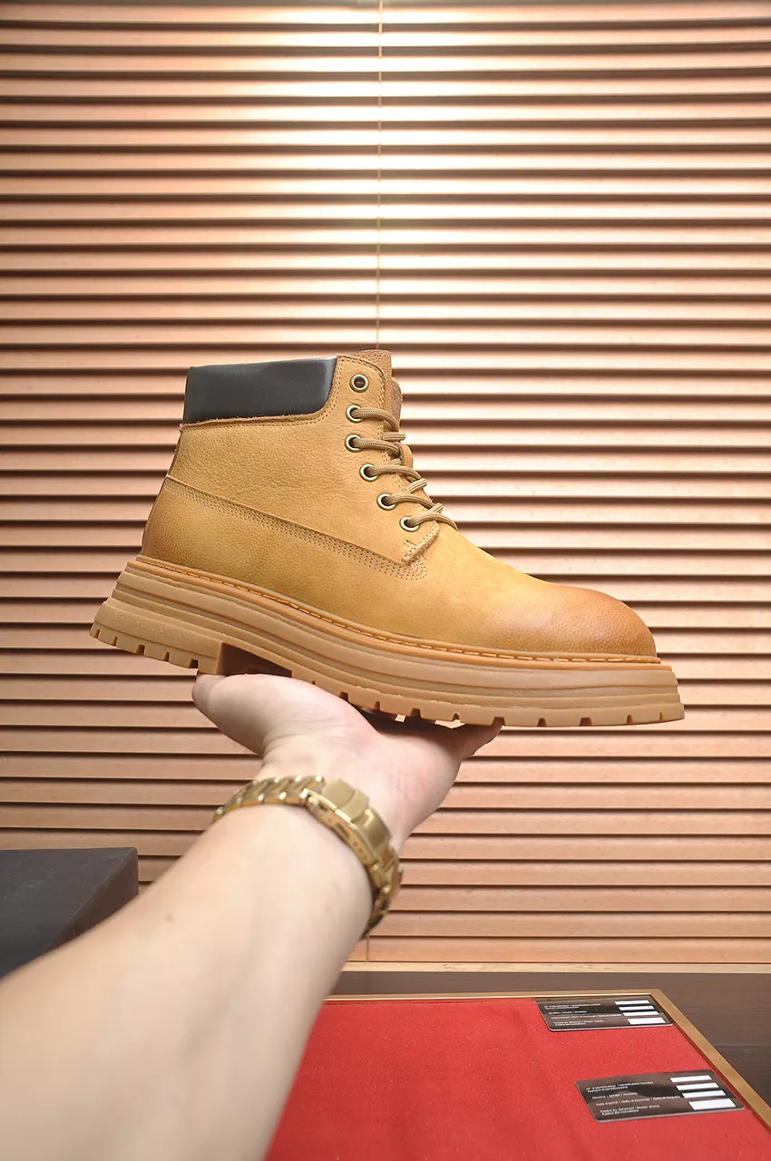 Men's shoes 💰680💶【UGG】(full genuine wool lining) Please pay attention to the quality of the original order and compare the thickness of the wool 🏮🏮Hot style Martin boots from Australia's warm luxury brand men's shoes, official website synchronization, Beckham men's style..., made of imported top-layer waxed cowhide, waxed toe box, Australian real wool velvet lining Carefully sewn...Imported rubber Martin boots outsole (comfortable, soft and wear-resistant). I really like the quality...Exquisite workmanship, you can't put it down once you see it. Code number 39-44